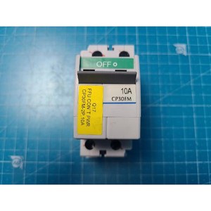 Fuji CP30F Series - Protector de Circuito de 2 Polos MCP CP30FM-2P030, Usado, Piezas de Equipos Semiconductores Legados - Product Image 5