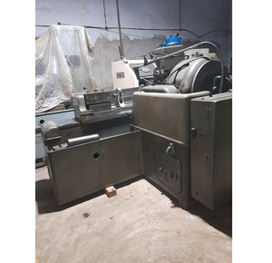 Máquina universal rectificadora de roscas y engranajes helicoidales para rectificado de roscas de precisión y aplicaciones de engranajes helicoidales - Product Image 4