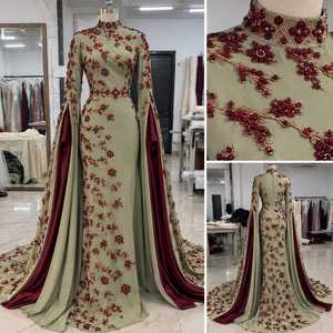 Robe de soirée ornée pour femme, robe de mariée de créateur, bordeaux, broderie florale perlée, longueur ras du sol, manches cape longues, col en V, coupe ample - Product Image 6