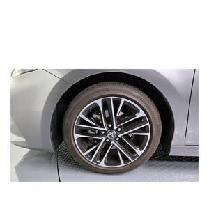 Toyota Camry 2.5 XLE Premium Híbrido 2024, 13,449 km, Volante a la Izquierda, Asientos de Cuero - Product Image 5