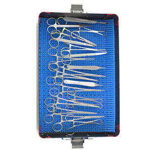 Kit d'instruments de chirurgie des tissus mous vétérinaires avec ciseaux, pinces, porte-aiguilles et plateau de stérilisation en acier inoxydable - Product Image 1