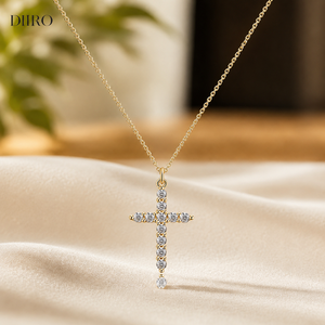 Cadenas chapadas en oro amarillo de 14 quilates con colgante de diamante redondo de talla brillante para uso diario de mujer - Product Image 1