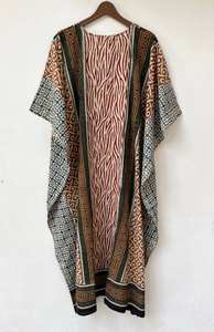 Robe maxi kaftan en coton indien imprimé à la main, style bohème, pour la plage ou comme vêtement de nuit - Product Image 2