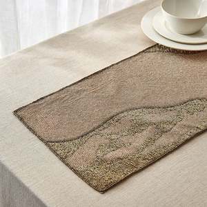 Camino de Mesa Moderno de Lino Bordado con Patrón Geométrico para Decoración del Hogar - Product Image 1
