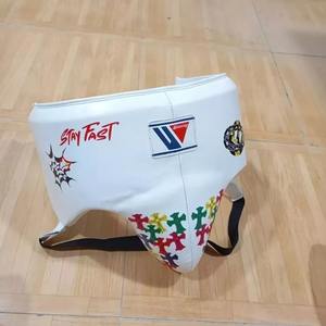 Guantes de Boxeo de Cuero Vacuno de Alta Calidad con Logotipo Personalizado, 8oz, Secado Rápido, Transpirables, Cierre de Gancho y Bucle, Profesionales para Artes Marciales - Product Image 5