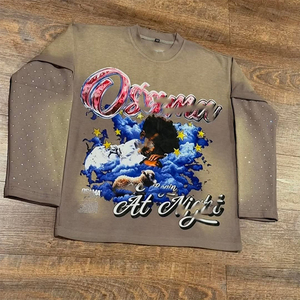 Camiseta de hombre de alta calidad, doble capa, con pedrería, cuello redondo, corte regular, 100% algodón terry, con estampado gráfico personalizado. - Product Image 2