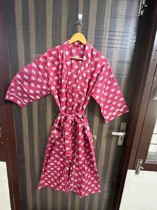 Bata Kimono Floral de Algodón para Mujer, Ligera y Suave, Hecha a Mano con Estampado Digital, Cuello en V, Cierre con Cordón, Transpirable - Product Image 2