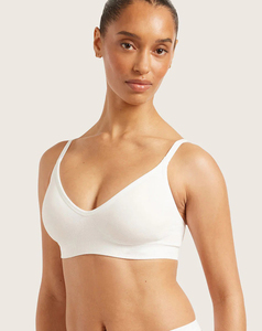 2026 Wholesale Women's White V-Neck <b>Spaghetti</b> <b>Strap</b> Seamless Sports Bra Medium Support Yoga Wear Custom requirements 160 g - Product Image 1