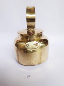 Hervidor de té de latón hecho a mano para cocina india tradicional, hervidor de agua de latón de estilo antiguo con asa para té y café - Product Image 6