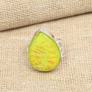 Bague en argent sterling 925 massif, ornée d'une opale triple jaune, bijou fait main, magnifique bague, beau bijou pour l'amour - Product Image 1