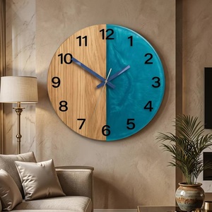 Horloge murale moderne ronde en bois Art Déco avec design abstrait bleu, analogique mécanique silencieuse pour la décoration du salon - Product Image 1