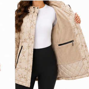 Parka imperméable de haute qualité pour femmes avec un design élégant, une doublure intérieure douce et une isolation épaisse pour les activités de plein air - Product Image 6