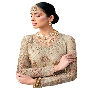 Costume de fête de mariage de style indien en mousseline de soie 3 pièces pour femmes robe cousue pour filles Ramsha Volume mariage et autres occasions - Product Image 1