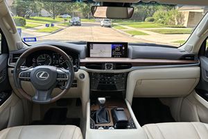 L X 570 d'occasion en bon état, modèle 2019 - Product Image 4