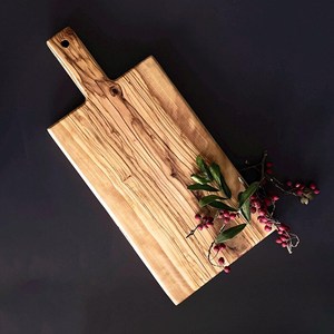 Tabla de cortar de madera maciza con superficie lisa para preparar en la cocina, ideal para picar, rebanar, cortar en cubos, servir y para tareas culinarias diarias. - Product Image 3
