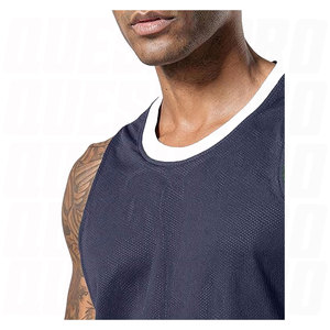 ชุดบาสเก็ตบอลแบบสั่งทำสำหรับผู้ใหญ่รุ่นใหม่ล่าสุด ระบายเหงื่อได้ดี ชุดกีฬาแบบกลับด้านได้ เสื้อทีมบาสเก็ตบอล - Product Image 6