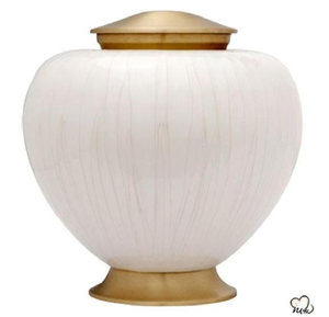 Urna opulenta de mosaico de nácar con adornos dorados brillantes y una base ancha. Disponible a precios de mayorista. - Product Image 2