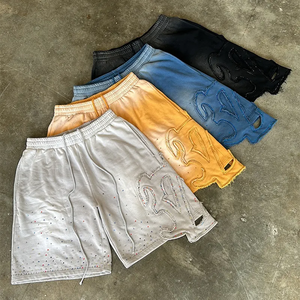 กางเกงขาสั้นสตรีทแวร์สีกากีประดับเพชรเทียมสำหรับผู้ชาย สไตล์ลำลอง มีเชือกผูก เอวใหญ่ ลายกราฟิก แฟชั่นฤดูร้อน - Product Image 3