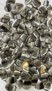Venta al por mayor: Lote de 4 kg de ágatas Flint cabujón a solo $699, piedras preciosas sueltas de tamaños y formas surtidas, envío gratis. - Product Image 5
