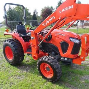 Oferta Especial: Tractor Agrícola Diésel L3902HST de 35HP con Tracción 2WD y Transmisión por Engranajes para Agricultura, Jardinería y Mantenimiento de Propiedades - Product Image 1
