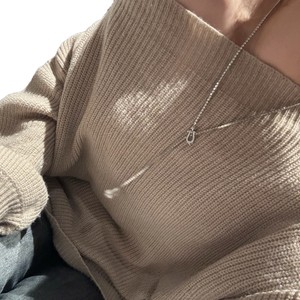 Collar con Colgante de Perla Natural de Agua Dulce Seiko Aurora Baroque, Cola de Pez Colorida con Cadena Larga Ajustable para Suéter - Product Image 5