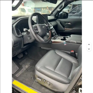 NUEVO en STOCK, USADO para Land-Cruiser VX300 SUV Turbo Manual, Volante a la Izquierda, Asientos de Cuero, Interior Oscuro, Neumáticos R21 - Product Image 2