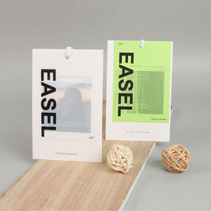 Étiquettes suspendues en papier multicolores personnalisées pour vêtements, marquage de mode haut de gamme - Product Image 2