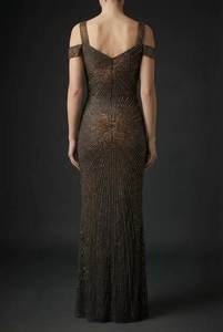 Robe de soirée longue de luxe perlée à la main, disponible au meilleur prix - Product Image 4