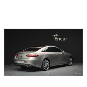 Mercedes-Benz Classe E E450 4MATIC Coupé Modèle mai 2021 avec 49 874 km Boîte de vitesses automatique Volant à gauche Caméra arrière - Product Image 2