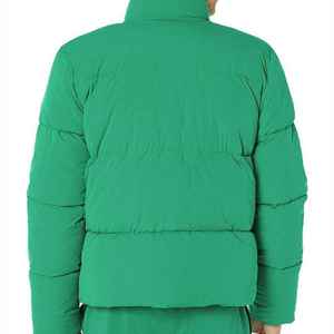 Veste d'hiver rembourrée épaisse avec isolation douce, tissu résistant et protection extérieure confortable - Product Image 6