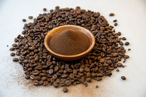 Café Instantáneo Soluble Robusta Secado por Aspersión de Vietnam, Sabor Ácido y Amargo, Aroma Equilibrado, Empaque Personalizable y Flexible - Product Image 4