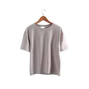 Camiseta de Punto Formal de Algodón Orgánico de Verano con Logotipo Personalizado para Mujer, Corte Regular, Cuello Redondo, Manga Corta con Estampado - Product Image 4