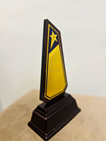 Elegante Trofeo de Madera Personalizable, Duradero y de Alta Calidad, Grabado en Oro, Impresión Tipográfica, Logotipo Personalizado para Empresas