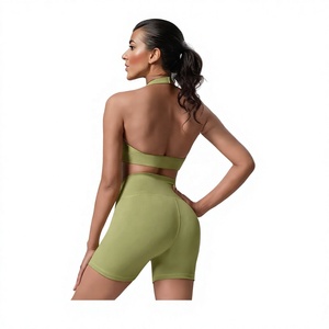Conjunto de Yoga Verde de 2 Piezas para Mujer, Top Halter sin Espalda, Shorts de Cintura Alta, Ropa Deportiva sin Costuras de Color Sólido - Product Image 2
