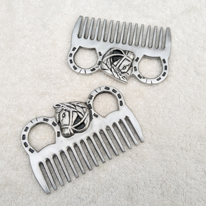 Cepillo de metal para caballos con diseño de cabeza de caballo para el cuidado de animales, para caballos, ovejas y cabras. - Product Image 2