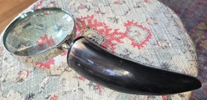 Loupe à manche en corne de buffle, écologique, fabriquée à la main, pour une lecture de précision et un style vintage classique, de haute qualité - Product Image 1