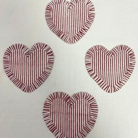 Sous-verres réutilisables en coton et lin à rayures rouges, imprimés à la main, motif cœur, style bohème, avec volants, cadeau de pendaison de crémaillère, faits à la main pour la table