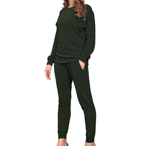 Conjunto de Pantalones Deportivos y Sudadera con Capucha de Cuello Redondo de 2 Piezas para Mujer, Talla Grande, Invierno, de la Mejor Calidad, Mangas Largas, 100% Nailon Ecológico - Product Image 6