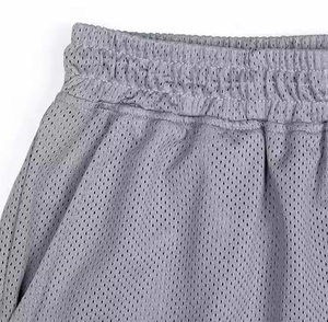 Shorts en tissu mesh à coupe ample et taille élastique pour hommes, vêtements de sport, shorts en mesh personnalisés pour hommes - Product Image 5