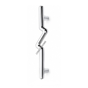 Poignée de meuble minimaliste en laiton noir pour cuisine, design moderne et durable - Product Image 2