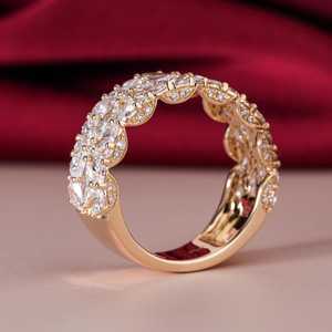 แหวนวงเรียบประดับเพชรทรงกลมและทรงลูกแพร์ที่เพาะเลี้ยงในห้องปฏิบัติการสำหรับผู้หญิง ทองคำแท้ 14K ของขวัญหมั้นสุดทันสมัยสำหรับแฟนสาว - Product Image 5