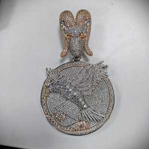 Pendentif Moissanite Bling Bling Effet Givré Tête d'Aigle et Tête de Bélier en Argent 925, Bijou Hip Hop Cadeau avec Options Personnalisables - Product Image 3