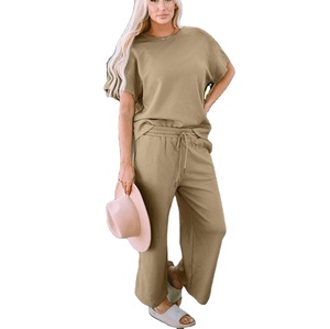 Tenues courtes d'été décontractées pour femmes-Top court imprimé de lettres-T-shirt et short-Ensemble de deux pièces pour femmes-Fournisseur BD - Product Image 4