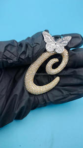 Collar de Oro con Colgante de Letra 'C' Estilo Hip Hop, con Mariposa y Diamantes de Moissanita, Joyería Brillante, Regalo - Product Image 1