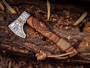 Hand Forged Bearded Handmade <b>Viking</b> Style Tomahawks Carved Wooden Handle Stainless Steel Blade Industrial Grade Outdoor OEM - Product Image 4