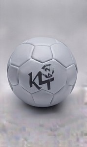 KLTW INT'L KL-SB-001 Ballon de football d'entraînement en TPU rouge durable, léger, pour l'entraînement en extérieur, les matchs, utilisation personnalisée, équipement - Product Image 6