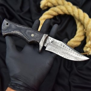 Cuchillo de Caza de Acero con Alto Contenido de Carbono de Grado Industrial UA Supplies, Hoja Fija Afilada, Punta Caída, 0.5mm de Grosor, Funda de Cuero, OEM - Product Image 4