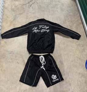 Vente en gros OEM de haute qualité hommes été Streetwear deux pièces ensemble nylon coupe-vent veste short logo brodé survêtement - Product Image 6