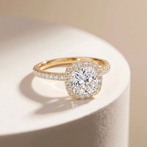 Anillo de Diamante Cultivado en Laboratorio con Corte Cojín de 2 Quilates, Chapado en Rodio y Oro de 10Kt, 14Kt y 18Kt, para Mujer, para Boda, Compromiso o Aniversario - Product Image 1