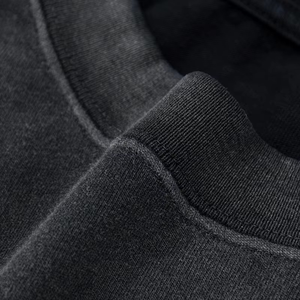 Camiseta de Hombre de Alta Calidad con Lavado Ácido, Estilo Premium, para Tallas Grandes, 220 GSM - Product Image 5